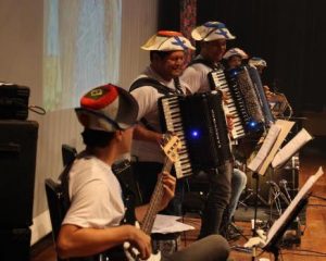 i-concerto-vozes-pela-paz-promoveu-grande-encontro-musical-em-maceio-cesmac-32