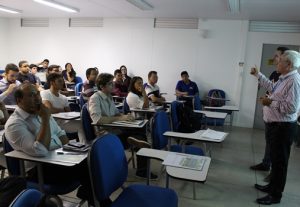 oficina-em-modelagem-e-prototipacao-de-ideia-empreendedora-cesmac-33
