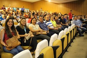 cesmac-integracao-lota-teatro-gustavo-leite-91