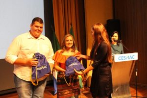 cesmac-integracao-lota-teatro-gustavo-leite-91
