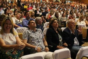 cesmac-integracao-lota-teatro-gustavo-leite-91