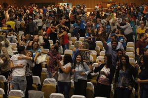 cesmac-integracao-lota-teatro-gustavo-leite-91