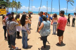 prefeitura-firma-parceria-com-cesmac-para-projeto-na-praia-do-frances-3