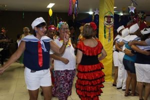 projeto-crescer-celebra-o-carnaval-com-o-grupo-da-melhor-idade-cesmac-101