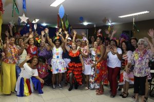 projeto-crescer-celebra-o-carnaval-com-o-grupo-da-melhor-idade-cesmac-101