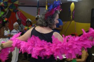 projeto-crescer-celebra-o-carnaval-com-o-grupo-da-melhor-idade-cesmac-101