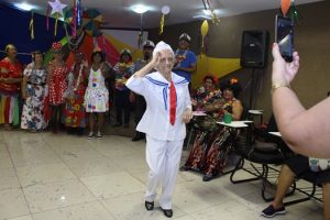projeto-crescer-celebra-o-carnaval-com-o-grupo-da-melhor-idade-cesmac-101