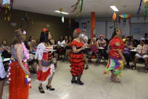 projeto-crescer-celebra-o-carnaval-com-o-grupo-da-melhor-idade-cesmac-101