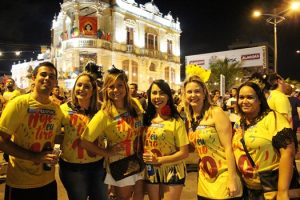 hoje-eu-tiro-10-mantem-sucesso-nas-previas-carnavalescas-em-maceio-cesmac-901-48