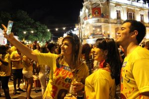 hoje-eu-tiro-10-mantem-sucesso-nas-previas-carnavalescas-em-maceio-cesmac-901-48