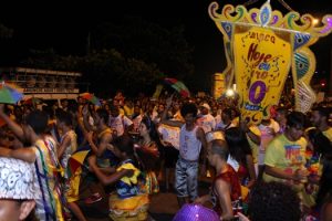 hoje-eu-tiro-10-mantem-sucesso-nas-previas-carnavalescas-em-maceio-cesmac-901-48