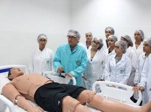 cesmac-usa-tecnologia-com-simuladores-de-paciente-real-54