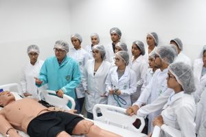 cesmac-usa-tecnologia-com-simuladores-de-paciente-real-54