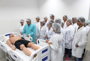 cesmac-usa-tecnologia-com-simuladores-de-paciente-real-54
