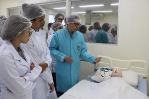 cesmac-usa-tecnologia-com-simuladores-de-paciente-real-54