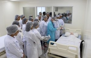 cesmac-usa-tecnologia-com-simuladores-de-paciente-real-54