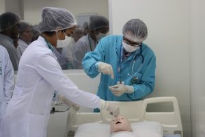 cesmac-usa-tecnologia-com-simuladores-de-paciente-real-54