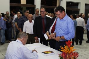 laercio-monteiro-escreve-sobre-a-saga-do-sofrimento-humano-cesmac_-editora-36