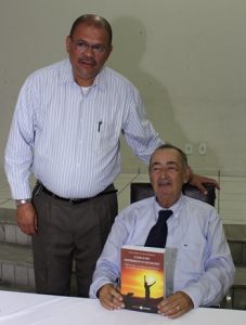 laercio-monteiro-escreve-sobre-a-saga-do-sofrimento-humano-cesmac_-editora-36
