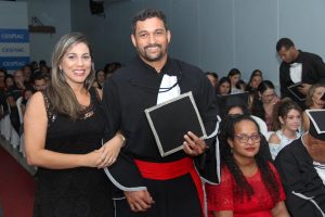 cesmac-realiza-serie-de-colacoes-de-grau-especiais-24