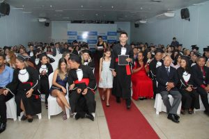 cesmac-realiza-serie-de-colacoes-de-grau-especiais-24