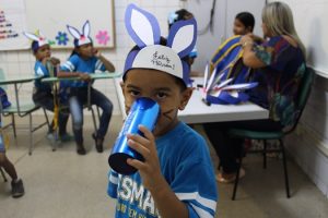 projeto-crescer-celebra-a-pascoa-com-as-criancas-cesmac-obra-social-38
