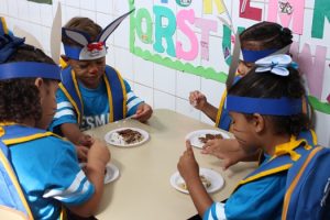 projeto-crescer-celebra-a-pascoa-com-as-criancas-cesmac-obra-social-38