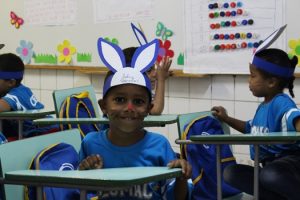 projeto-crescer-celebra-a-pascoa-com-as-criancas-cesmac-obra-social-38