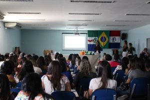 ciclo-de-palestras-discute-sobre-novos-desafios-da-nutricao-3