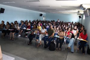 ciclo-de-palestras-discute-sobre-novos-desafios-da-nutricao-3