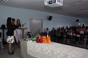 ciclo-de-palestras-discute-sobre-novos-desafios-da-nutricao-3