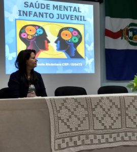 mesa-redonda-debate-saude-mental-na-infancia-cesmac_5