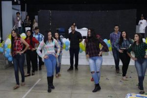 6a-expoquimica-reune-academicos-de-farmacia-no-campus-i-11