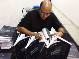 livro-destaca-o-cinema-educativo-em-pernambuco-cesmac_jornalismo_-45