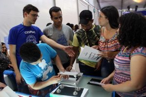 Biomedicina, Engenharia- Civil- e- Educação- Física- agitam-estande- do- CESMAC -sbpc_(41)