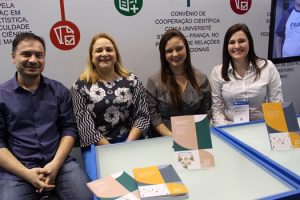 Estande- do- Cesmac- na- SBPC- foi -palco- para- o- relançamento- de- livros- (19)