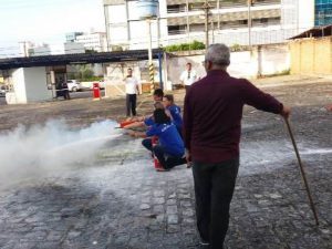 Funcionários- da- IES- fazem- curso- de- primeiros- socorros- e -combate- a -incêndio- Cesmac_(3)