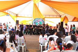 Vice-Reitor- recebe- homenagem- na- FESCLIM - CESMAC (41)
