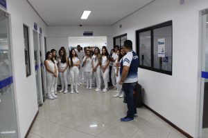Alunos- do- primeiro- período- do curso de- Odontologia- participam- de-aula- prática (2)