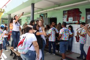 CESMAC- no- clima- de- Carnaval- faz- chamada- para- o- Bloco- Hoje- Eu -Tiro- 10-(27)