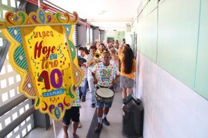 CESMAC- no- clima- de- Carnaval- faz- chamada- para- o- Bloco- Hoje- Eu -Tiro- 10-(27)