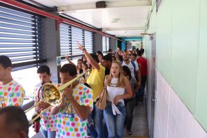CESMAC- no- clima- de- Carnaval- faz- chamada- para- o- Bloco- Hoje- Eu -Tiro- 10-(27)