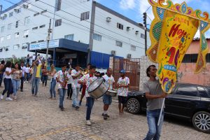 CESMAC- no- clima- de- Carnaval- faz- chamada- para- o- Bloco- Hoje- Eu -Tiro- 10-(27)