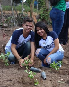 Curso- de- Farmácia- faz- Implantação- de- Horta- Medicinal- e- Condimentar- na- Aldeia- Xucuru-Kariri- em- Palmeira- dos- Índios- (61)
