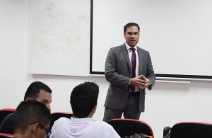Palestra- debate- Constitucionalização- do- Direito- de- Família- com -o juiz -Carlos- Cavalcanti- Cesmac (4)