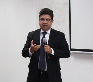 Palestra- debate- Constitucionalização- do- Direito- de- Família- com -o juiz -Carlos- Cavalcanti- Cesmac (4)