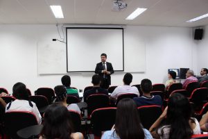 Palestra- debate- Constitucionalização- do- Direito- de- Família- com -o juiz -Carlos- Cavalcanti- Cesmac (4)