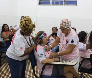 Curso- de- Educação- Física- do- CESMAC- realiza- exercícios- físicos- com- mulheres- mastectomizadas-(68)