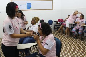 Curso- de- Educação- Física- do- CESMAC- realiza- exercícios- físicos- com- mulheres- mastectomizadas-(68)