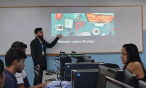 Programação do I MEETING do curso de Farmácia seguiu, no segundo dia, com realização de oficinas temáticas a tarde e também no período da noite (21)
